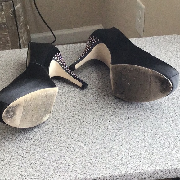 Platform Heels - Picture 8 of 9